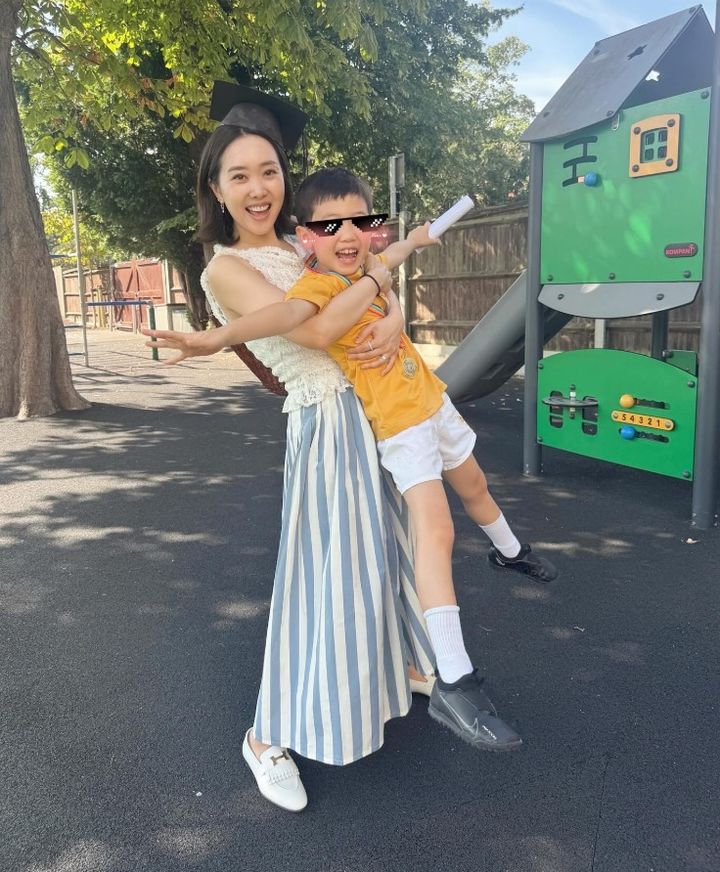 [서울=뉴시스] 김민지와 아들의 모습. (사진=김민지 인스타그램 캡처) 2025.07.02. photo@newsis.com *재판매 및 DB 금지