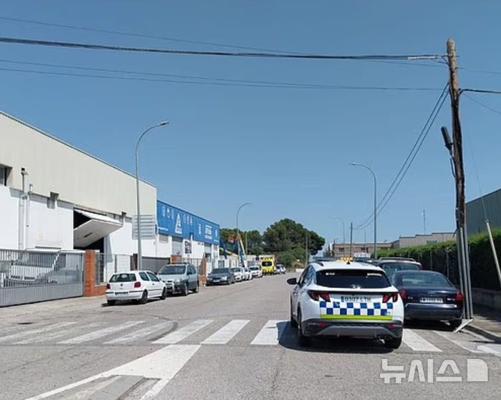 [뉴시스]스페인의 한 남성이 2살짜리 아들을 폭염 속 차량에 방치해 사망하게 한 비극이 발생했다. (사진=데일리메일) 