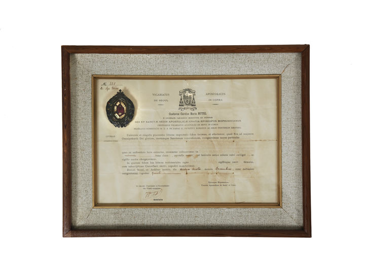 [서울=뉴시스] 앵베르 주교, 모방 신부, 샤스탕 신부의 머리카락과 김대건 신부의 유해 증명서 (사진=한국천주교주교회의 제공) 2025.07.03. photo@newsis.co . *재판매 및 DB 금지