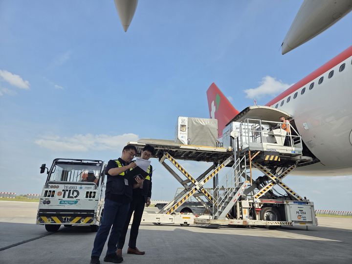 [대구=뉴시스]티웨이항공, 로마·파리지점 여객·화물운송 품질 심사·안전 점검(사진=티웨이항공) photo@newsis.com *재판매 및 DB 금지