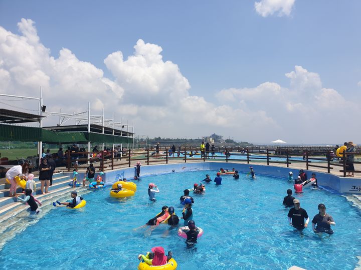 [제주=뉴시스] 제주 서귀포시 남원읍 태흥2리 해수풀장. (사진=제주도 제공) photo@newsis.com *재판매 및 DB 금지