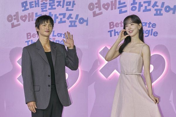 서인국(왼쪽), 강한나