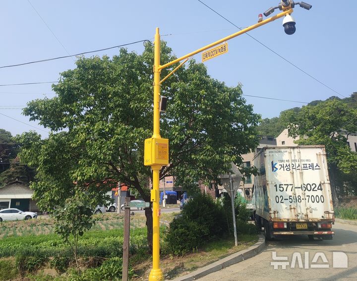 [과천=뉴시스] 새로 설치된 방범용 CCTV 현장. (사진=과천시 제공). 2025.07.03. photo@newsis.com