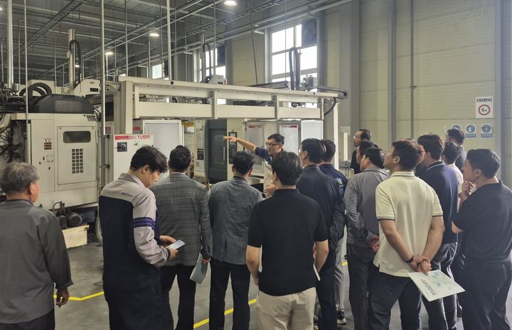 [세종=뉴시스]산단공이 산업단지 입주기업 AX 카라반을 3일 개최했다.(사진=산단공 제공) *재판매 및 DB 금지