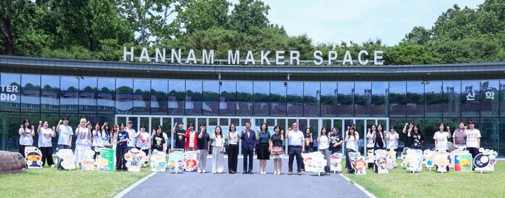 [대전=뉴시스]대전시는 3일 한남대학교 메이커스페이스에서 '2025 꿈씨패밀리 스포츠디자인 산학협력 프로젝트' 최종 보고회를 가졌다. (사진=대전시 제공) 2025. 07. 03 photo@newsis.com *재판매 및 DB 금지