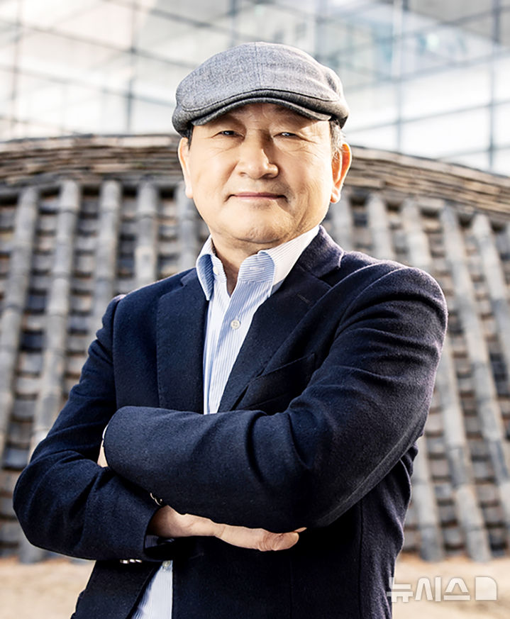 [광주=뉴시스] 윤범모 광주비엔날레 대표이사 후보. (사진=광주시청 제공). photo@newsis.com *재판매 및 DB 금지