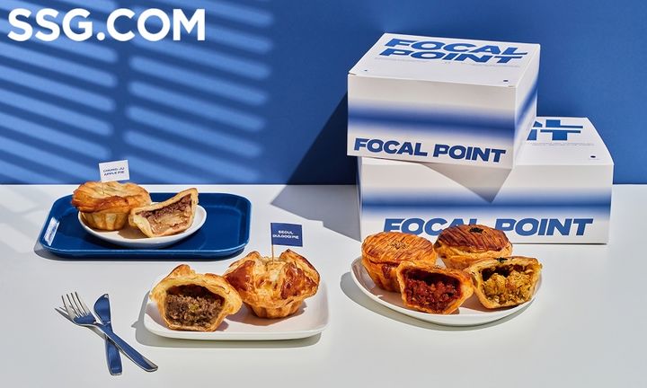 [서울=뉴시스] SSG닷컴은 서울역 디저트 맛집으로 유명한 '포컬포인트'의 수제 파이 4종을 미식관 단독상품으로 선보인다고 4일 밝혔다. (사진=쓱닷컴 제공) *재판매 및 DB 금지