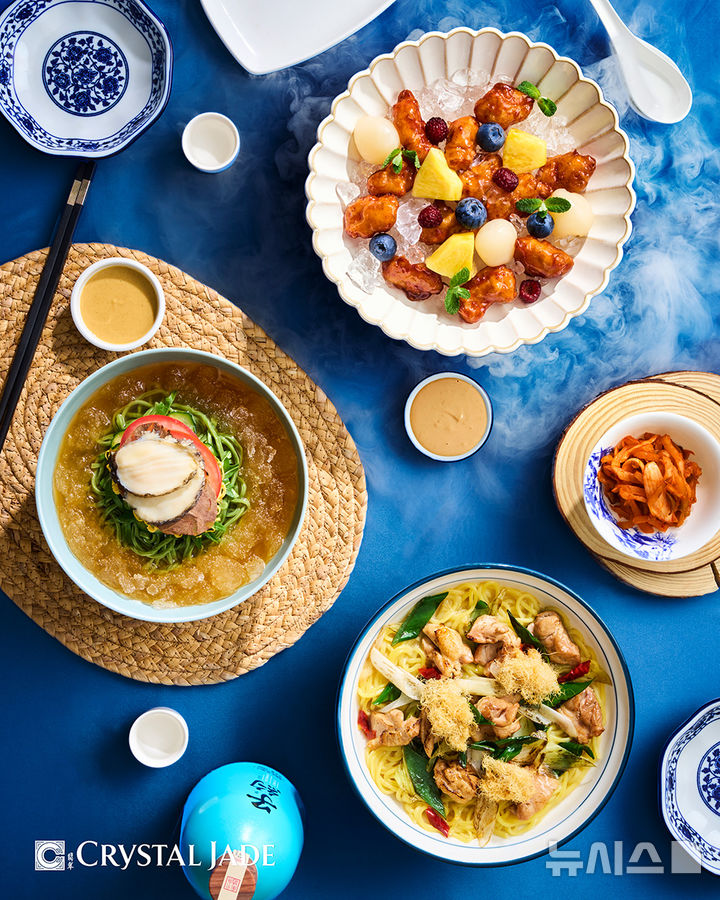 [서울=뉴시스] 크리스탈 제이드의 보양식 메뉴 3종. photo@newsis.com