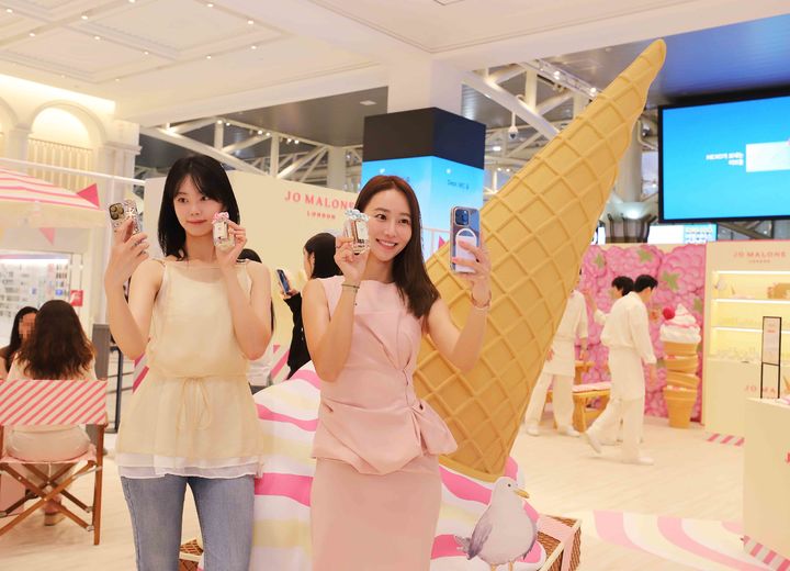 [서울=뉴시스]신세계백화점이 지난 3일 강남점 1층 오픈스테이지에선 '조 말론 런던 팝업스토어'를 열었다.(사진=신세계백화점 제공)&nbsp; *재판매 및 DB 금지