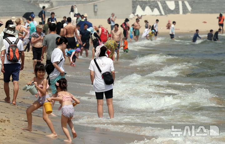 부산, 가끔 구름 많은 날씨…낮 최고 32도