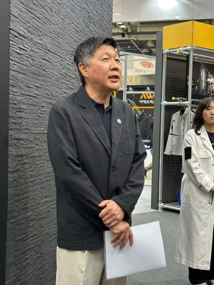 7일 오전 경기도 고양시 일산서구 킨텍스 '2025 스마트안전보건박람회(국제안전보건전시회, KISS)'에서 열린 볼디스트 기자간담회에서 박성철 코오롱인더스트리FnC M본부장이 발언하고 있다. *재판매 및 DB 금지