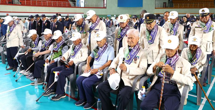 충주 동락전투 참전 노병들 *재판매 및 DB 금지