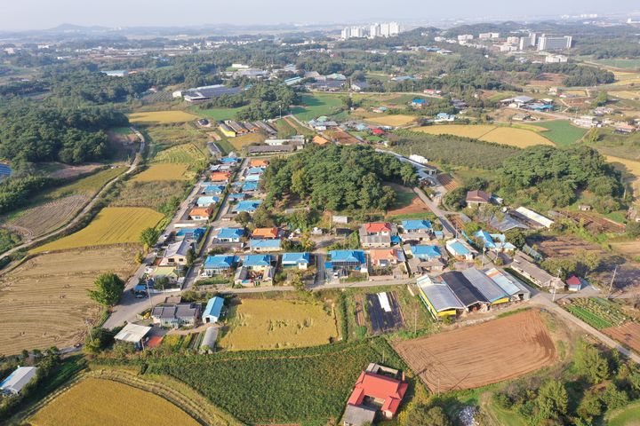 [당진=뉴시스] 충남 당진시 신평면 남산1리 전경. (사진=당진시 제공) 2025.07.08. photo@newsis.com *재판매 및 DB 금지