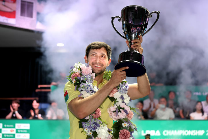 다비드 마르티네스가 7일 열린 하나카드 PBA 챔피언십 시상식에서 기념 사진을 찍고 있다. 2025.07.08. (사진=PBA 제공) *재판매 및 DB 금지