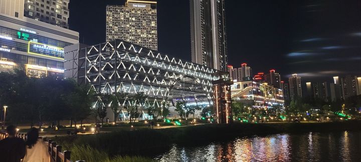 [화성=뉴시스] 동탄 호수공원 주차타워. (사진=화성도시공사 제공) 2025.07.08. photo@newsis.com *재판매 및 DB 금지