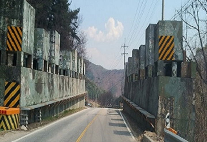 [춘천=뉴시스] 8일 강원특별자치도(도지사 김진태)는 도내 접경지역의 군사규제 해제 및 완화를 위한 ‘2025년 군사규제 개선안’을 국방부와 관할 부대에 공식 건의했다 고 밝혔다. 강원특별자치도 제공. *재판매 및 DB 금지