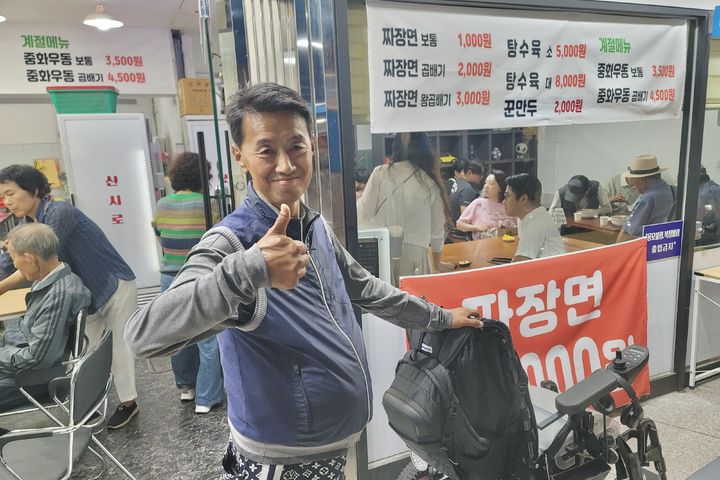 [대구=뉴시스] 이상제 기자 = 대구 중구 메트로센터 지하상가 '산시로' 중식당 사장 이승환(58)씨. 2025.07.08. king@newsis.com&nbsp; *재판매 및 DB 금지