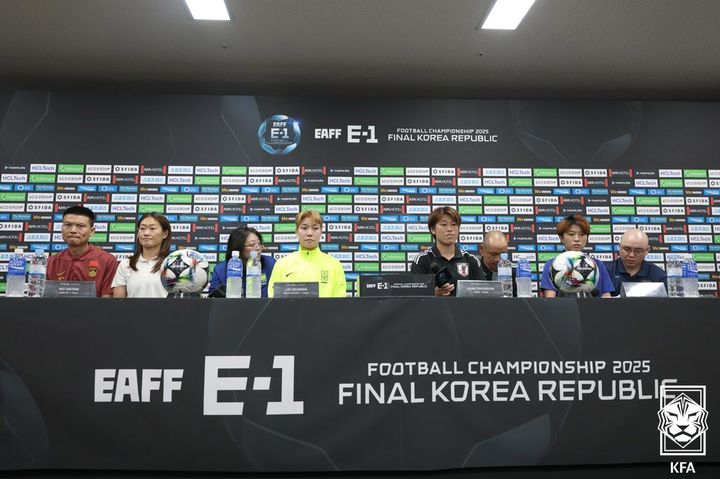 [용인=뉴시스]동아시안컵 기자회견에 나선 여자 대표 선수들. (사진=대한축구협회 제공)