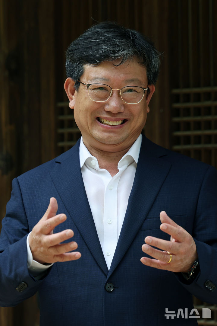 [서울=뉴시스] 박진희 기자 = 이귀영 국가유산진흥원 원장이 지난 7일 서울 중구 한국의집에서 취임 인터뷰를 하고 있다. 2025.07.14. pak7130@newsis.com