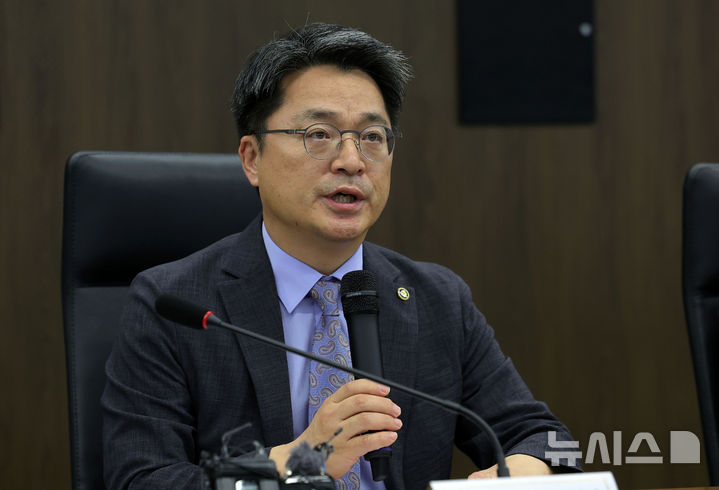 [서울=뉴시스] 홍효식 기자 = 문신학 산업통상부 차관의 모습. 2025.07.08. yesphoto@newsis.com