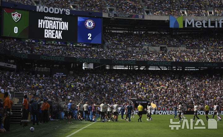 [이스트 러더퍼드=AP/뉴시스]클럽월드컵 당시 수분 공급 휴식. 2025.07.08.