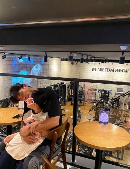 [서울=뉴시스] 가수 백지영이 지난 8일 소셜미디어에 남편 정석원·딸 하임이와 운동 데이트를 즐긴 사진 여러 장을 올렸다. (사진=백지영 인스타그램 캡처) 2025.07.09. photo@newsis.com *재판매 및 DB 금지