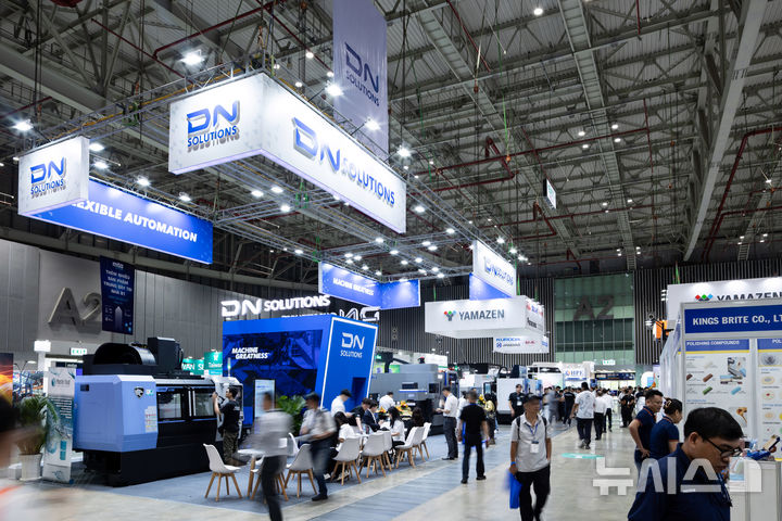 [창원=뉴시스]베트남 호찌민 사이공전시·컨벤션센터(SECC)에서 7월 2일부터 5일까지 열린 제조기술 전문 전시회 'MTA 베트남 2025' 내 DN솔루션즈 홍보 부스.(사진=DN솔루션즈 제공) 2025.07.09. photo@newsis.com