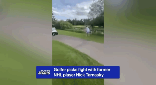 [뉴시스]캐나다 골프장 라운드 중 분노한 남성을 전직 하키선수가 근처 연못에 던지는 영상이 공개돼 화제를 모으고 있다. (사진=뉴욕포스트) *재판매 및 DB 금지 *재판매 및 DB 금지