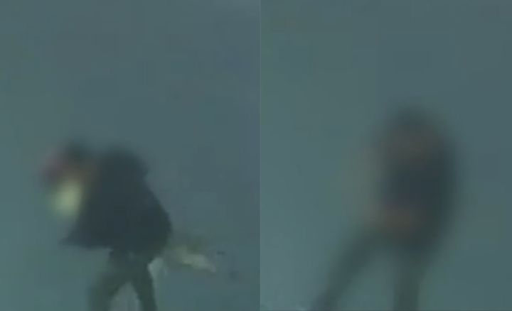 [뉴시스] 딸을 바닥에 내동댕이치고 발로 차는 아빠. (출처=채널A) *재판매 및 DB 금지