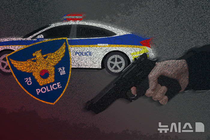 [그래픽=뉴시스]인천의 한 아파트에서 사제총기로 30대 아들을 쏴 숨지게 한 60대 남성이 도주 끝에 경찰에 붙잡혔다. 잊을 만하면 벌어지는 사제총기 범죄에 전문가는 단속을 강화하고 불법 제조법이 유통되지 못하도록 해야 한다고 주문했다. (사진=뉴시스 그래픽) 2025.07.21. hokma@newsis.com