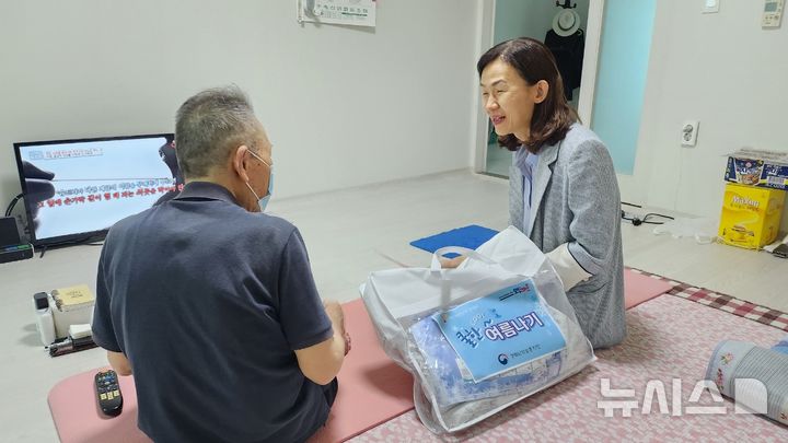 경북남부보훈지청, 폭염 대비 국가유공자 가정 방문