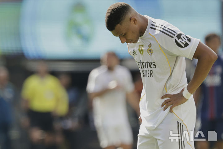 [이스트 레더퍼드=AP/뉴시스]침묵한 음바페. 2025.07.09.