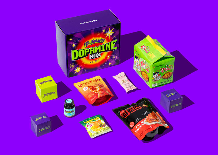 [서울=뉴시스] 버파민 자체브랜드 상품 등을 담은 도파민 박스. (사진=삼양라운드스퀘어그룹 제공) 2025.07.10. *재판매 및 DB 금지