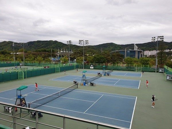 [김천=뉴시스] 전국 중·고 테니스 대회. (사진=김천시 제공) 2025.07.10 *재판매 및 DB 금지