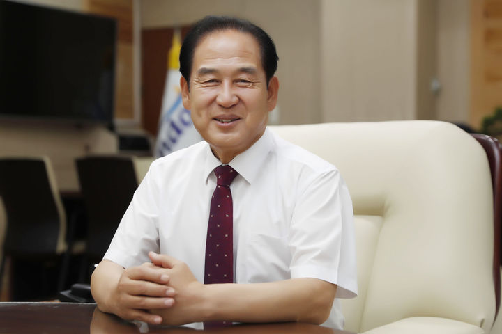 [진도=뉴시스]김희수 진도군수. (사진=진도군 제공) 2025.07.10. photo@newsis.com *재판매 및 DB 금지