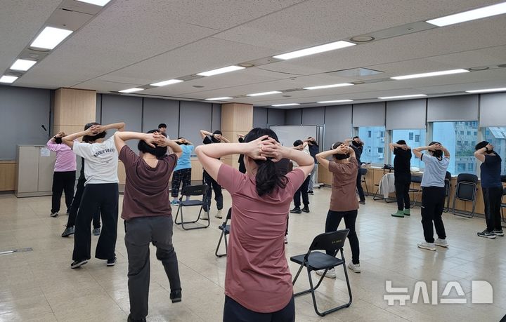 [서울=뉴시스]관악구 중년여성을 위한 비만예방 프로그램.