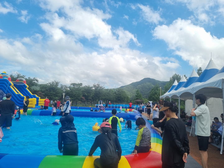 [거창=뉴시스] 지난해 거창창포원 물놀이장 운영 (사진=거창군 제공) 2025. 07. 10. photo@newsis.com&nbsp; *재판매 및 DB 금지