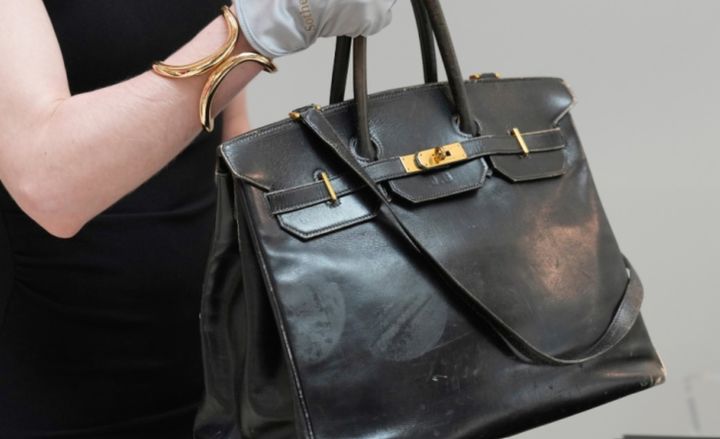 SNS·주거지까지 조사…에르메스의 비밀스러운 고객 심사