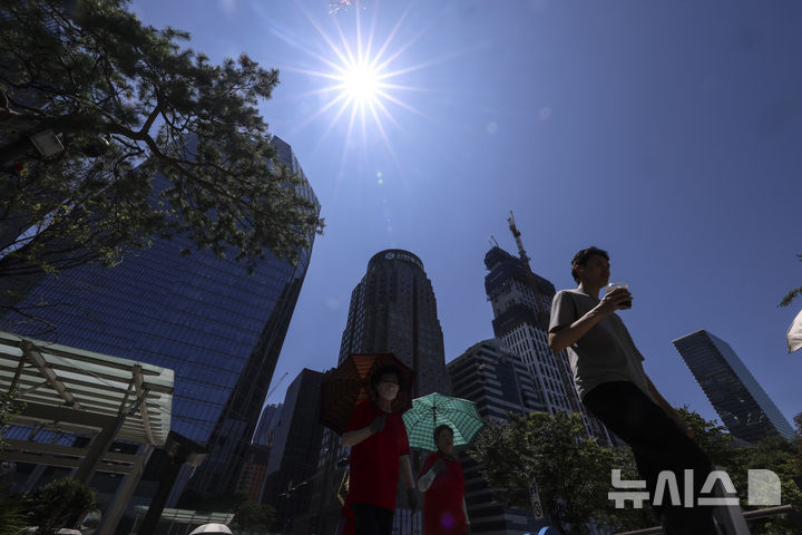 더위 꺾인다는 처서도 맥 못추네…충남권, '낮 35도' 폭염