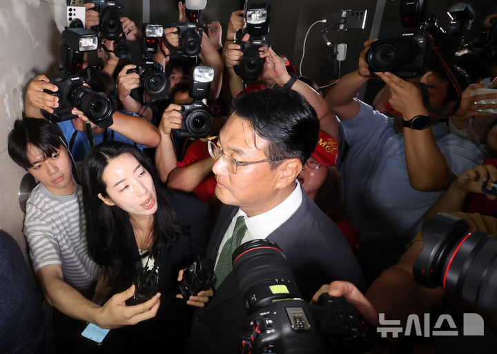 [서울=뉴시스] 조성우 기자 = 김태효 전 국가안보실 1차장이 11일 오후 서울 서초구 순직 해병 특별검사팀 사무실로 출석하고 있다. 2025.07.11. xconfind@newsis.com