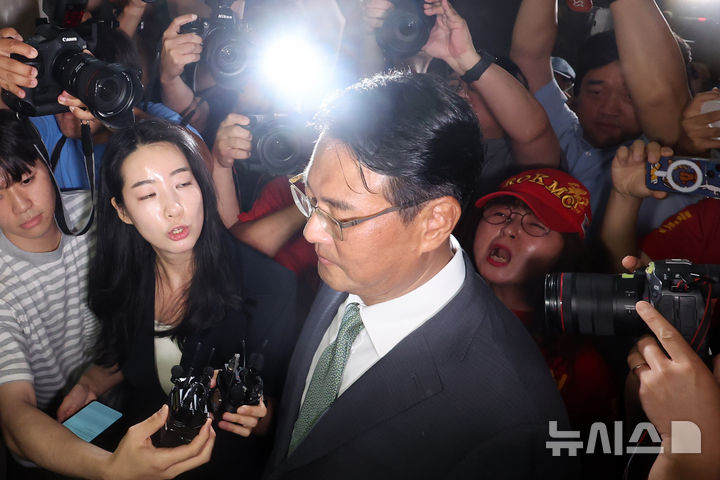 [서울=뉴시스] 조성우 기자 = 김태효 전 국가안보실 1차장이 11일 오후 서울 서초구 순직 해병 특별검사팀 사무실로 출석하고 있다. 2025.07.11. xconfind@newsis.com