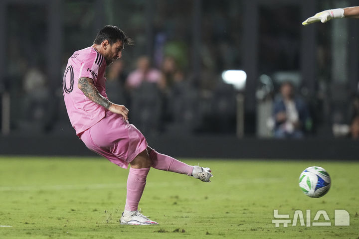 [마이애미=AP/뉴시스]메시, 미국 프로축구 3경기 연속 멀티골. 2025.07.12.