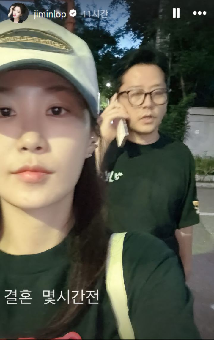 [서울=뉴시스] 개그우먼 김지민이 개그맨 김준호와의 결혼 전 마지막 셀카를 공개했다. (사진=김지민 인스타그램 캡처) 2025.07.13. photo@newsis.com *재판매 및 DB 금지