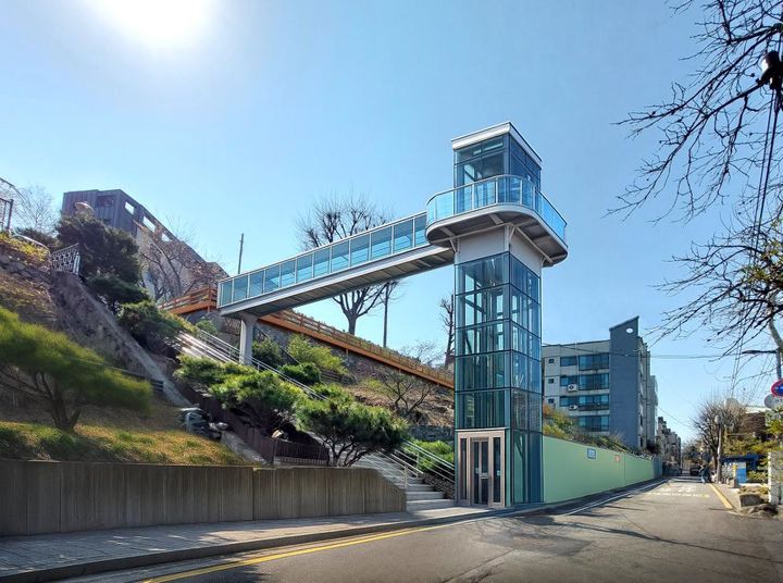 [서울=뉴시스] 관악구 봉천동 비안어린이공원 조감도(고지대 이동약자 편의시설 설치 후). 2025.07.13. (사진=관악구 제공) *재판매 및 DB 금지