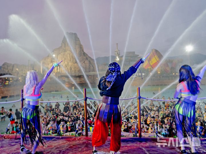 [김해=뉴시스]김해 롯데워터파크, 휴가철 다양한 행사. (사진=롯데워터파크 제공). 2025.07.14. photo@newsis.com 