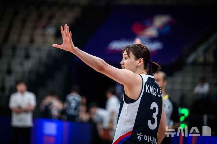 [서울=뉴시스] 한국 여자 농구 대표팀의 강이슬. (사진=FIBA 홈페이지 캡처) *재판매 및 DB 금지