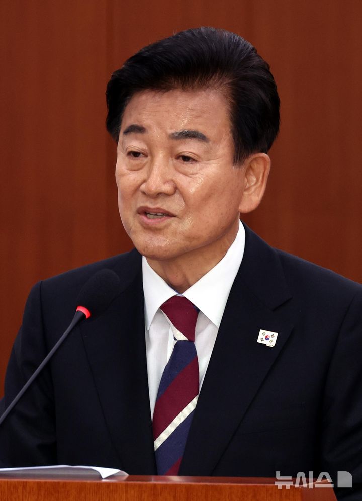 [서울=뉴시스] 조성봉 기자 = 정동영 통일부 장관 후보자가 14일 서울 여의도 국회 외교통일위원회에서 열린 인사청문회에서 발언을 하고 있다. 2025.07.14. suncho21@newsis.com