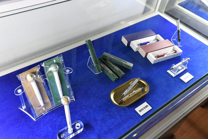 [대전=뉴시스]조폐공사는 15일부터 내달 31일까지 화폐박물관 특별전시실에서 '화폐의 새로운 변신(feat:화폐굿즈)' 기획전을 연다. 2025. 07. 15 photo@newsis.com *재판매 및 DB 금지