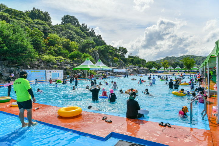  [영주=뉴시스] 문정 야외물놀이장. (사진=영주시 제공) 2025.07.15. photo@newsis.com *재판매 및 DB 금지