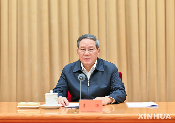 [베이징=신화/뉴시스] 리창 국무원 총리가 14∼15일 베이징에서 열린 중앙도시공작회의에서 발언하고 있다. 2025.07.17